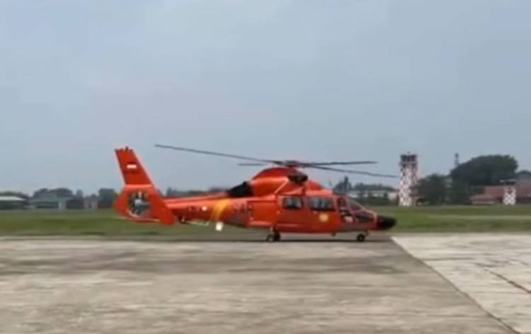 Pencarian 5 Jurnalis Anak Krakatau di Selat Sunda, Heli  Dauphin Dikerahkan