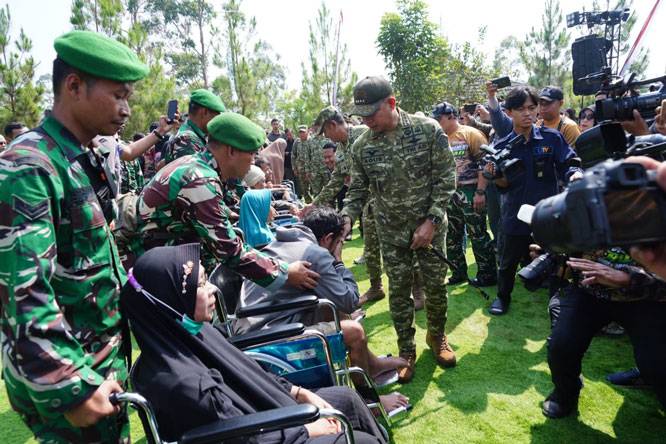 Panglima TNI Tinjau Bakti Sosial dan Open Tournament Off Road di Ciwidey Jawa Barat