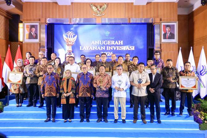 Kemnaker Raih Terbaik II Anugerah Layanan Investasi 2026
