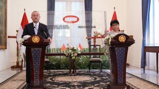Indonesia - Turki Sepakat Buat Tank dan Pesawat Bersama