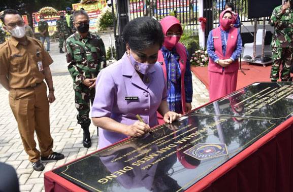 Ketua Umum Yayasan Tunas Muda IKKT Resmikan Klinik Pratama, Mess Dieng dan ICU RS Patria IKKT
