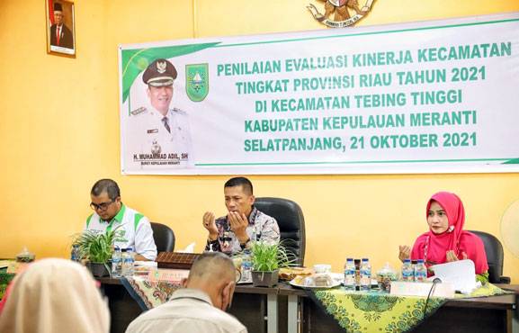 Bupati HM Adil Ikuti Penilaian Evaluasi Kinerja Kecamatan Bersama Tim Provinsi Riau