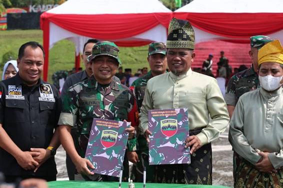 Resmi Buka TMMD ke-115 Kodim 0313/KPR di Wilayah Pelalawan, H. Zukri: "Wujud Sinergi TNI dengan Pemda"