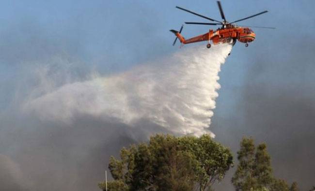 2 Heli Dikerahkan Atasi Karhutla Rohul dan Rohil