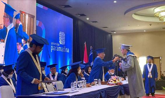 Wisuda Ke-37 Univ Paramadina, Hendro Martowardoyo: Jaga Integritas