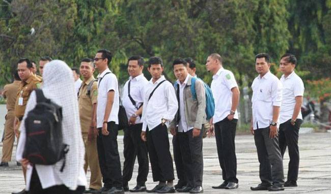 Tunggu Juknis, Pemprov Riau Tetap Anggarkan Gaji Honorer 2023