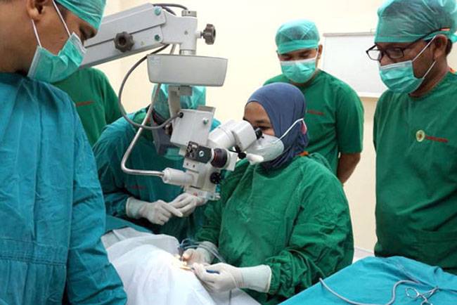 HKN ke-58, Diskes Riau dan RS Awal Bros Taja Operasi Katarak Gratis