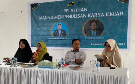 Mahasiswa STIE Bengkalis Gelar Pelatihan Manajemen Penulisan Karya Tulis Ilmiah