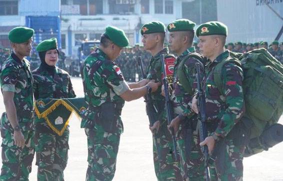 Torehkan Prestasi Dalam Penugasan di Papua, Satgas Pamwiltasrat RI-PNG Yonif 126/KC Di Lepas Kasdam XVII/Cendrawasih