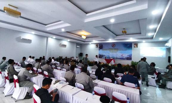 Bakamla RI Gelar Latma Pengambilan Sampel Pencemaran di Laut