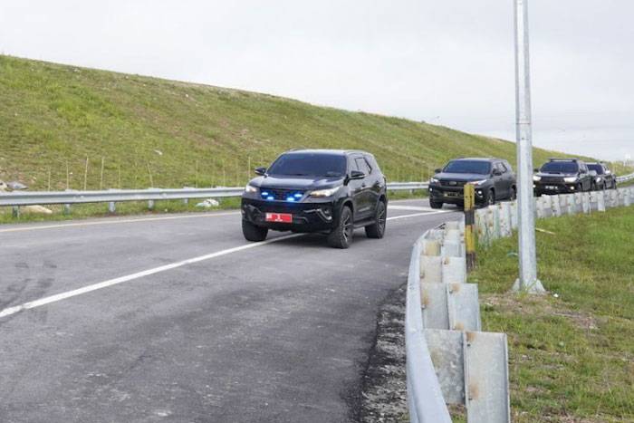 Resmi Dibuka, Gubernur Riau Jajal Tol Pekanbaru-Bangkinang