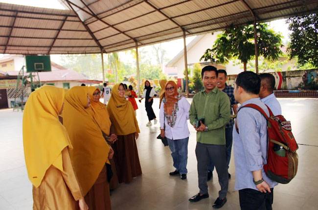 Tim Media Tanoto Foundation Kunjungi SMPN 1 Bangkinang Kota