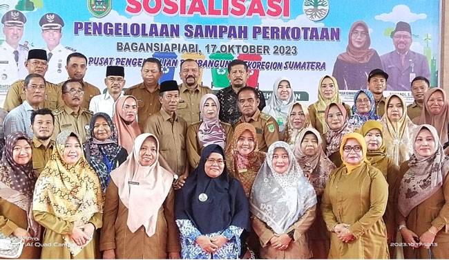 DLH Rohil Bekerjasama dengan P3ES KLHK Gelar Sosialisasi Pengelolaan Sampah Perkotaan
