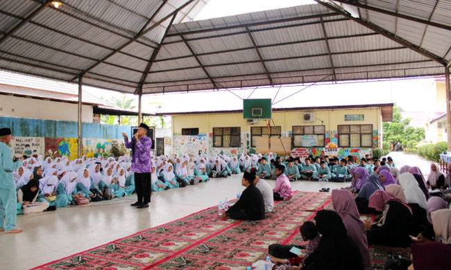 UPT SMPN 1 Bangkinang Kota Gelar Kegiatan Peringatan Maulid Nabi 1445 H