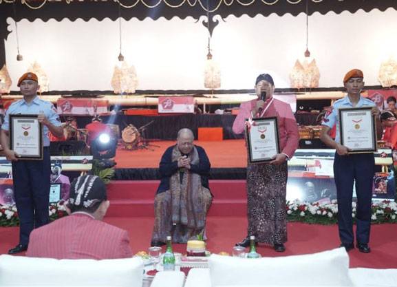 Tujuh Belas Rekor MURI Diraih TNI Dalam HUT-nya yang Ke-78