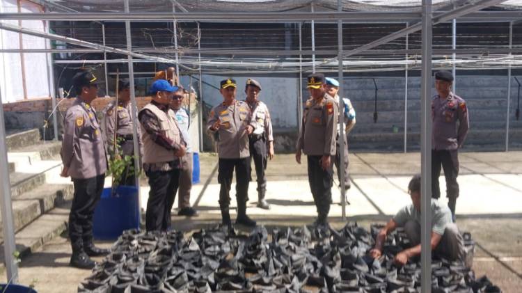 Kapolres Siak Tinjau Bank Pohon Polsek Kandis, Langkah Inovatif Penguatan Green Policing