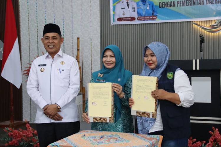 Bupati Herman Apresiasi Pelayanan Posyandu Serta Kukuhkan Pengurus Emak Sehat Se-Kabupaten Indragiri Hilir