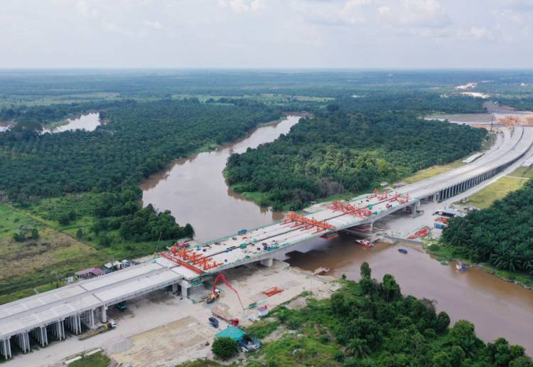 Jembatan Siak VI Sudah Tersambung