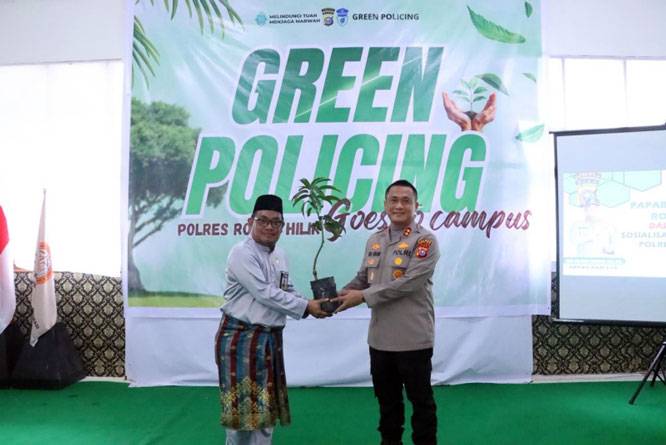 Kolaborasi Hijau Polres Rohil dan Kampus ITR, Tanam Bibit Pohon Wujudkan Kepedulian Lingkungan