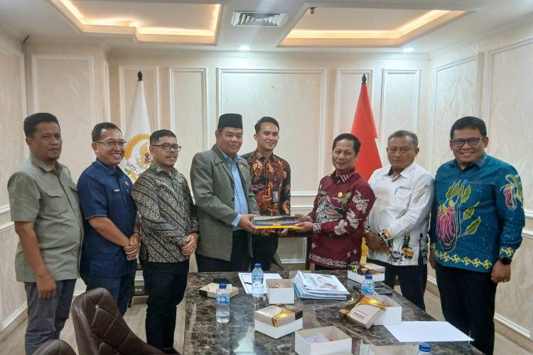 Wujudkan Trase Tol Pekanbaru-Teluk Kuantan, Mukhlisin Temui Anggota DPD-RI