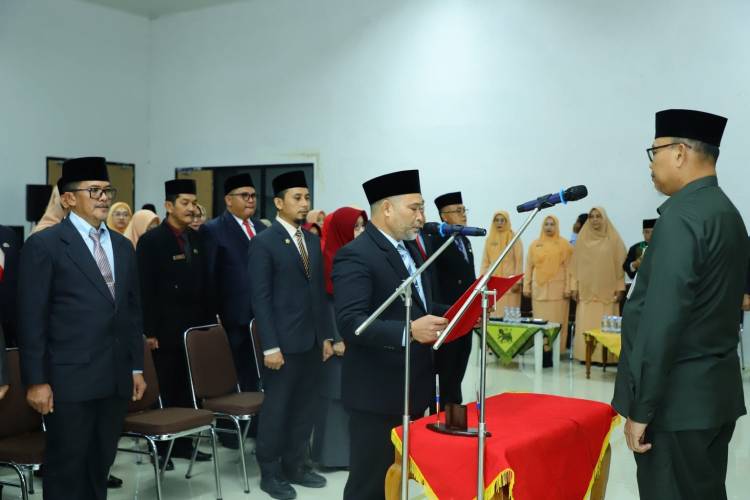 Bupati Diwakili Sekda Lantik 18 Pejabat Di Lingkungan Pemkab Inhil