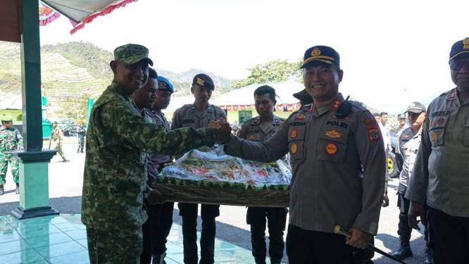 HUT Ke-81 TNIa, Kodim 1714/Puncak pererat Kebersamaan TNI dan Polri