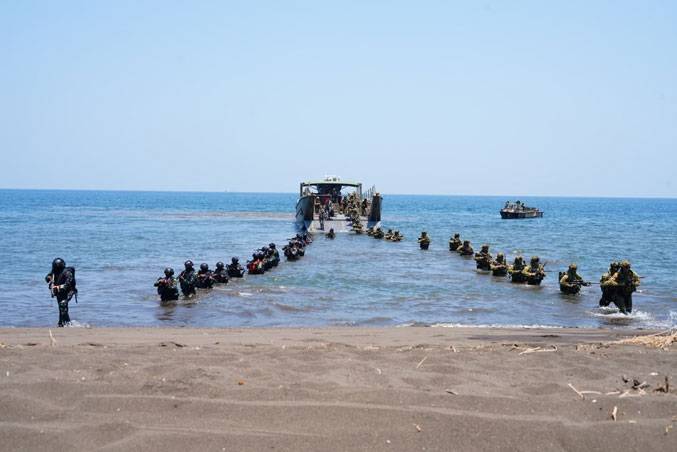 TNI&ndash;ADF Padukan Kekuatan Laut dan Udara dalam Demo Pendaratan Amfibi Keris Woomera 2026