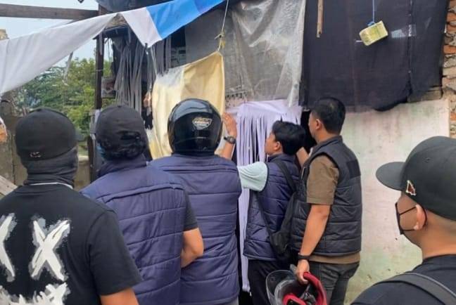 Gubuk Narkoba di Panger Pekanbaru Dihancurkan Polisi, Dua Pengguna Diamankan
