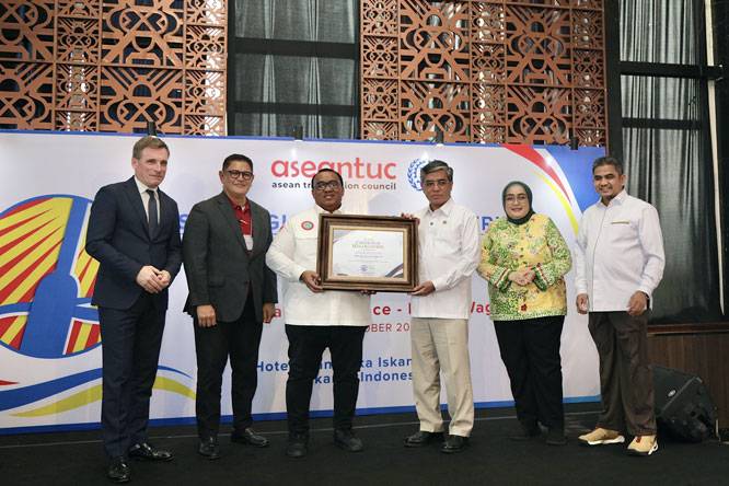 Menaker Tekankan Dialog Sosial dan Pelindungan Pekerja ASEAN