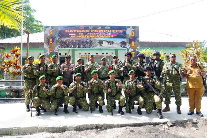 Wapang TNI Tinjau Perbatasan dan Pembangunan Infrastruktur di Miangas