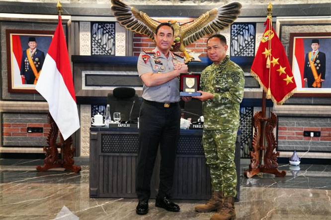 Panglima TNI dan Kapolri Perkuat Soliditas dan Sinergi TNI-Polri