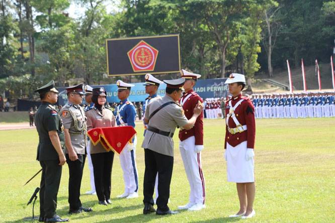 Panglima TNI Bersama Kalemdiklat Polri Pimpin Wisuda 1.944 Taruna TNI-Polri