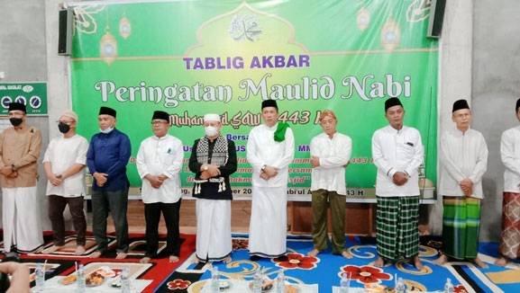 Hadiri Maulid Nabi di Masjid Nurul Iman, Bupati HM Adil: Semoga Kita Mendapat Ilmu dan Hikmah