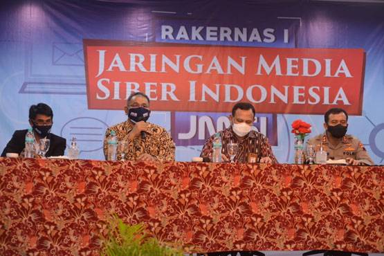 Rakernas I JMSI Telah Usai, Firli Bahuri Terharu Terima Kejutan Dari Peserta