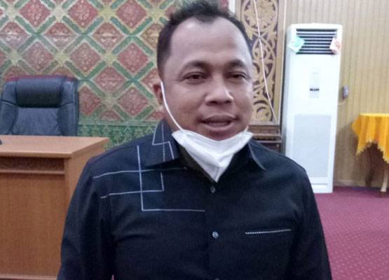 Baharudin, SH: "Disdikbud Pelalawan Agar Fokus Persiapan Pembelajaran Tatap Muka, Bukan Urus Seragam Siswa"