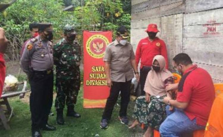 Dukung Percepatan Herd immunity BIN Riau Vaksin Ribuan Warga Kuansing dan Rohul