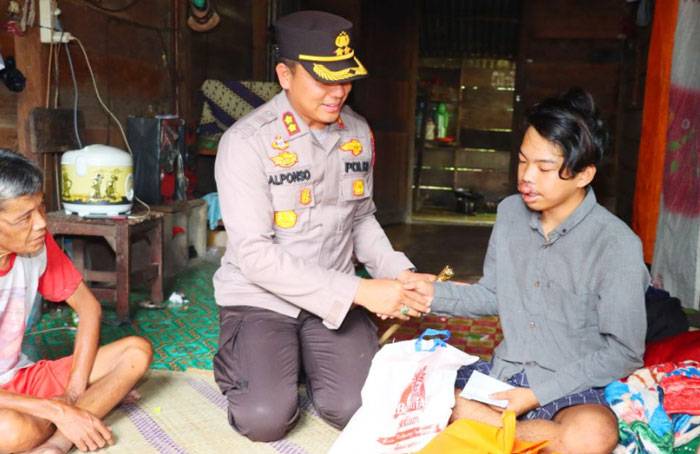 Warga Talang Mamak yang Diterkam Beruang Berangsur Pulih