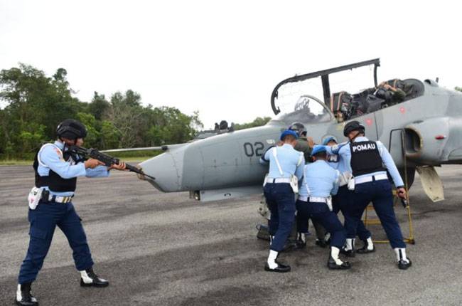 Pesawat Asing Dipaksa Mendarat di Lanud Roesmin Nurjadin Pekanbaru!