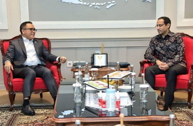 Pemerintah Siapkan Skenario Insentif Guru Daerah 3T