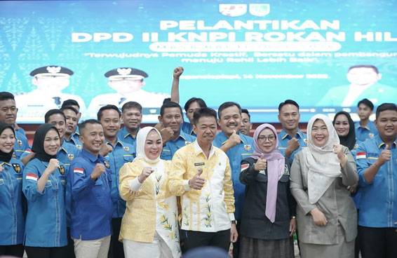 Hadiri Pelantikan, Bupati Rohil Minta DPD II KNPI Rohil Dapat Ayomi Organisasi Lain Untuk Bangun Daerah