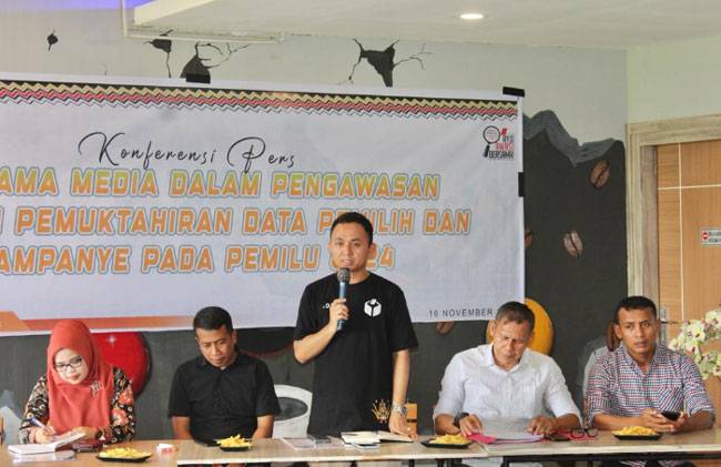 Bawaslu  Kuansing Nilai Peran Pers Dibutuhkan Dalam Memberikan Informasi dan Edukasi Politik
