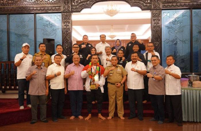 Pemprov Riau Sambut Kepulangan Diding Grimon, Juara Dunia Binaraga