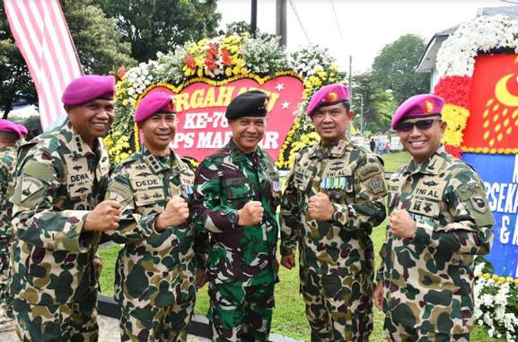 Irjen TNI Hadiri HUT ke-78 Korps Marinir TNI AL