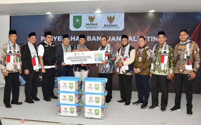 Rp5,641 Miliar Donasi Masyarakat Riau untuk Palestina Diserahkan ke Baznas RI