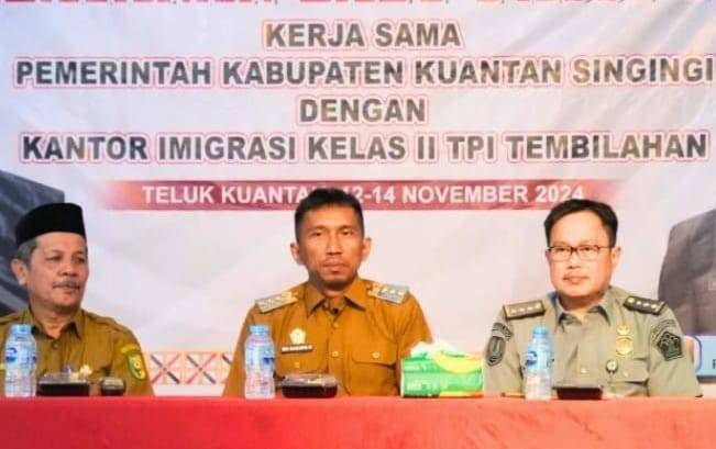 Pjs Bupati Kuansing Resmikan Pelayanan Eazy Passport