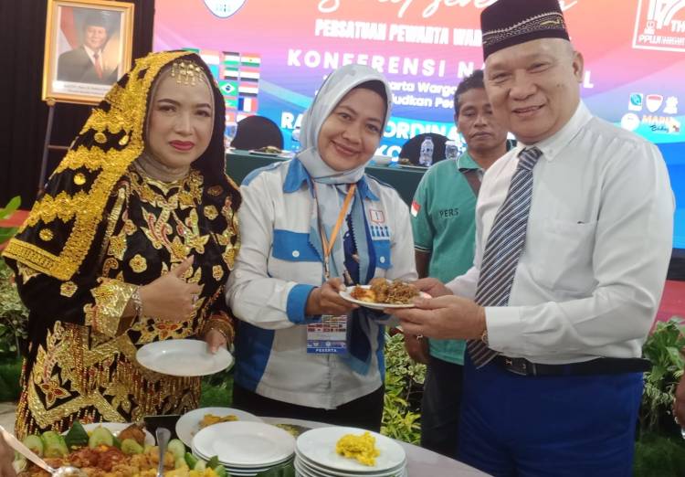 Bebas, Ketua PPWI Inhil Cabut Laporan Dugaan Penipuan Oknum Kepsek