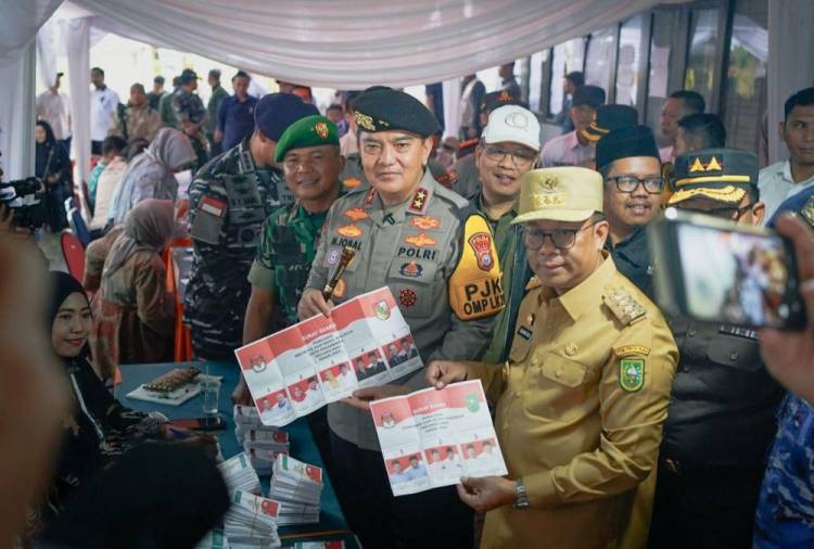 Pj Gubernur Turun Cek Sejumlah TPS di Riau