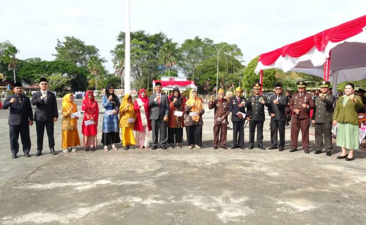 Bupati Herman Inspektur Upacara Peringatan Hari Pahlawan 2025