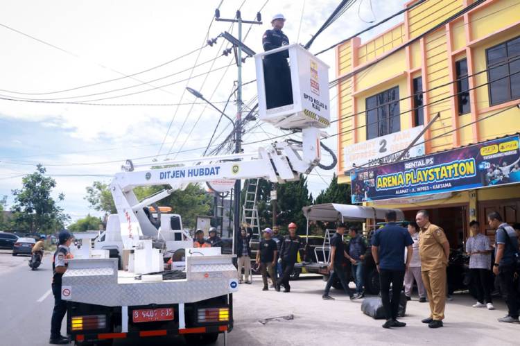 Kabel FO di Pekanbaru Mulai Ditata