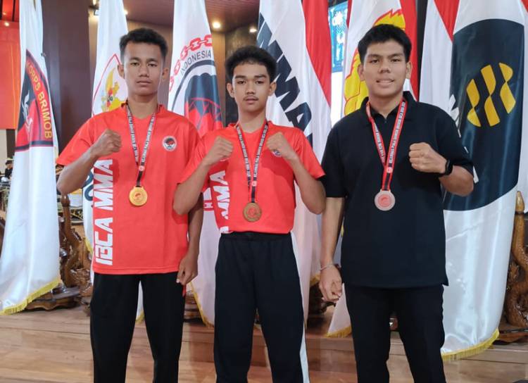 Tiga Atlet MMA Siak Bawa Pulang 2 Emas dan 1 Perak pada Kejurnas Dankor Brimob di Depok